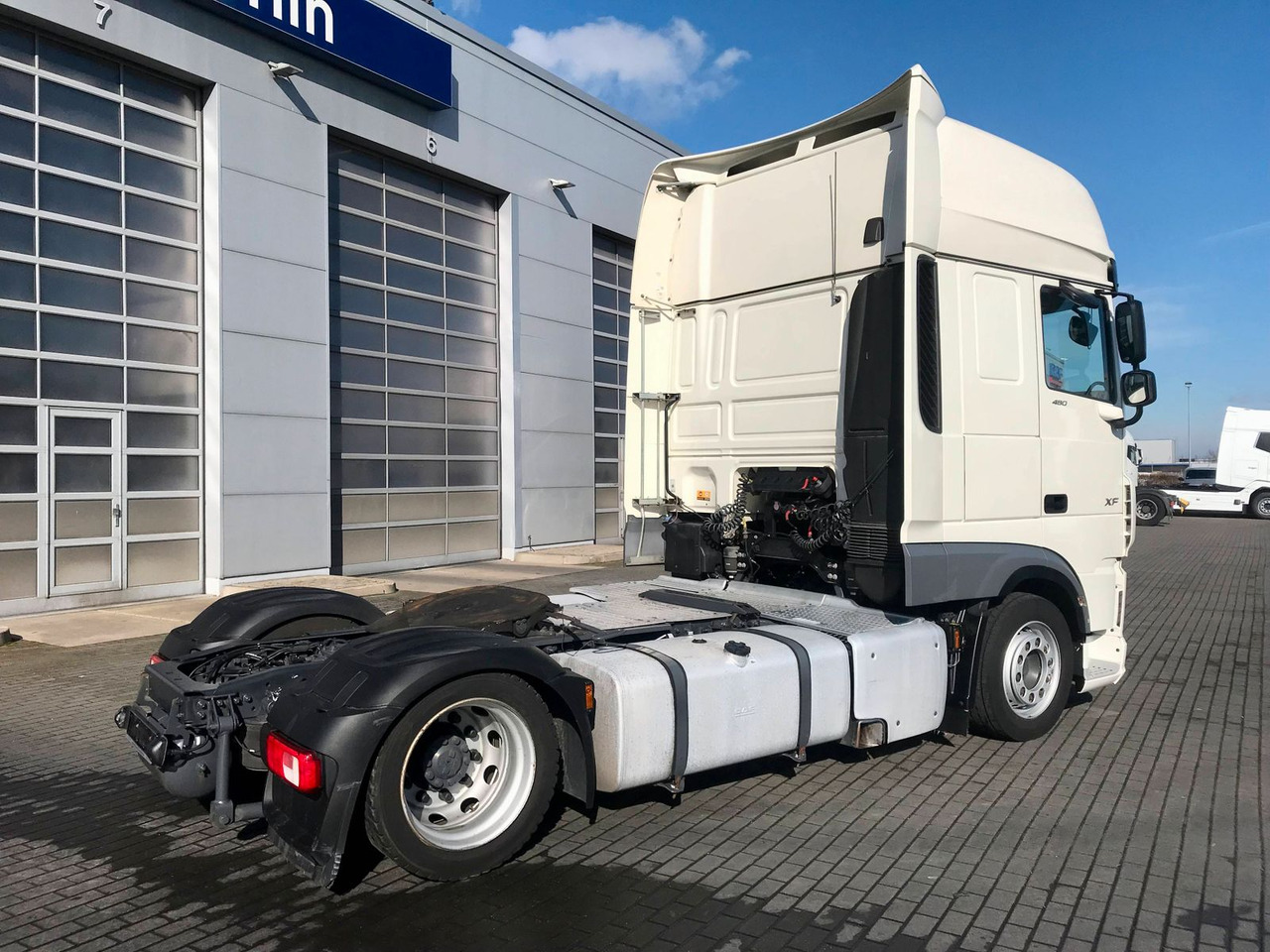 DAF XF 480 FT SSC Low Deck Standklima MX-EngineBrake - Cabeza tractora: foto 4 DAF XF 480 FT SSC Low Deck Standklima MX-EngineBrake - Cabeza tractora: foto 4