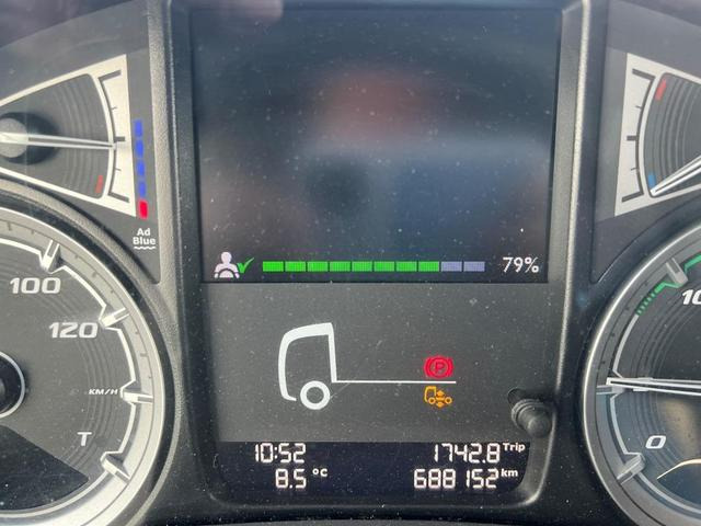 DAF XF 480 FT SSC Low Deck TraXon Intarder 2 x Tank - Cabeza tractora: foto 4 DAF XF 480 FT SSC Low Deck TraXon Intarder 2 x Tank - Cabeza tractora: foto 4