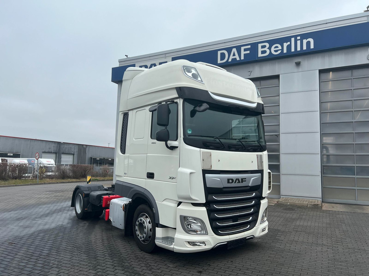 DAF XF 480 FT SSC LowDeck MX-Engine Brake Standklima - Cabeza tractora: foto 1 DAF XF 480 FT SSC LowDeck MX-Engine Brake Standklima - Cabeza tractora: foto 1