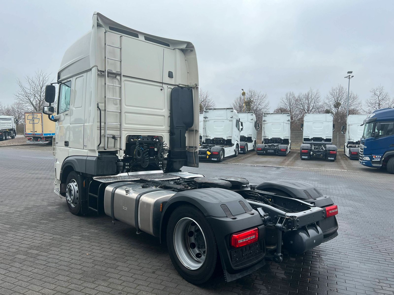 DAF XF 480 FT SSC LowDeck MX-Engine Brake Standklima - Cabeza tractora: foto 3 DAF XF 480 FT SSC LowDeck MX-Engine Brake Standklima - Cabeza tractora: foto 3