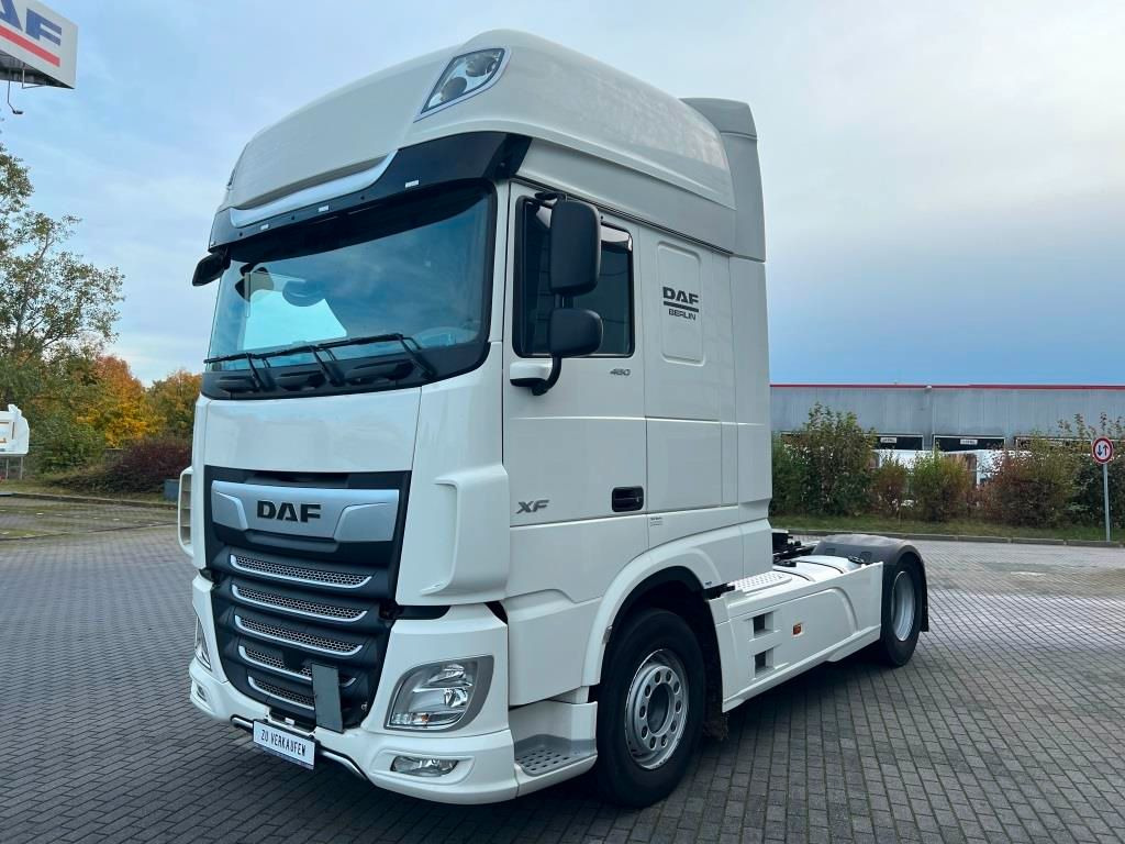 DAF XF 480 FT SSC Retarder Standklima 2-K Hydraulik - Cabeza tractora: foto 2 DAF XF 480 FT SSC Retarder Standklima 2-K Hydraulik - Cabeza tractora: foto 2