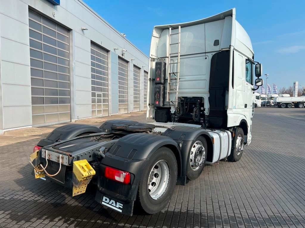 DAF XF 530 FTG 6x2 Retarder Liftlenkachse zZGG 64.5t - Cabeza tractora: foto 4 DAF XF 530 FTG 6x2 Retarder Liftlenkachse zZGG 64.5t - Cabeza tractora: foto 4