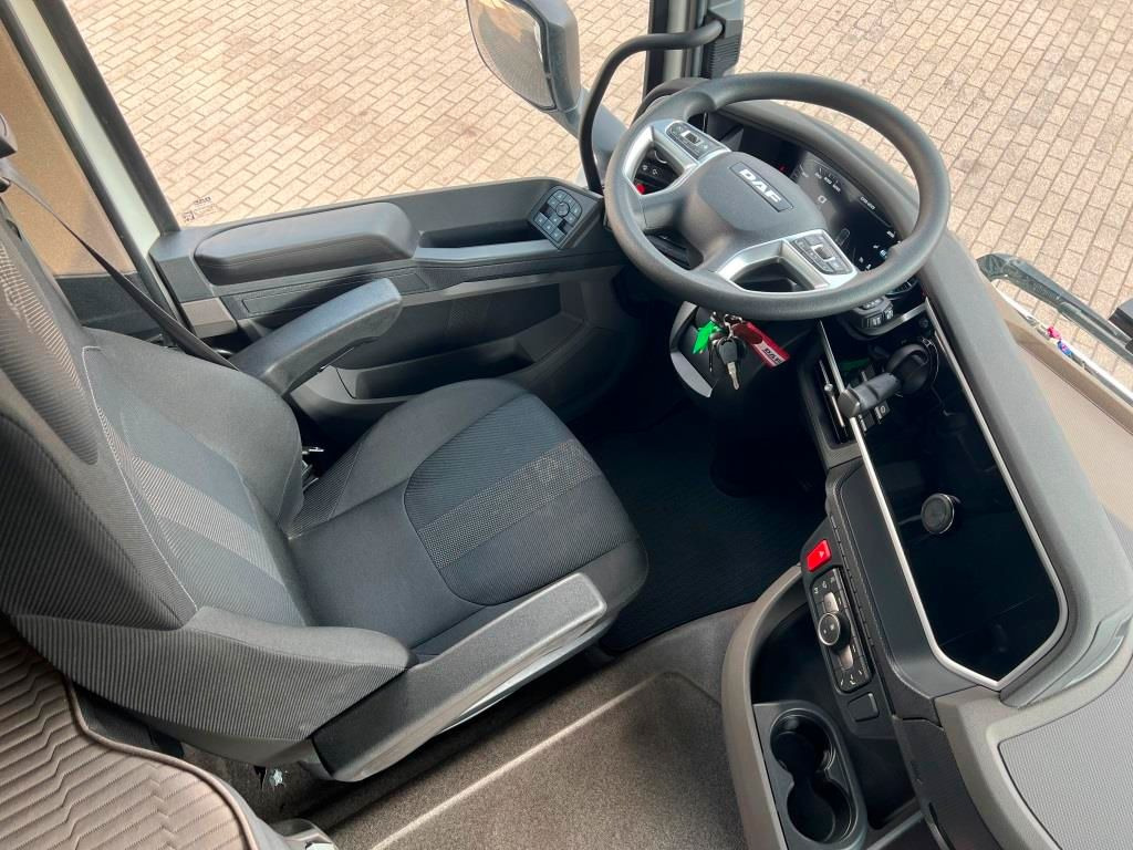 DAF XFn 480 FT Intarder 2xTank 1.105 L Vollspoiler - Cabeza tractora: foto 5 DAF XFn 480 FT Intarder 2xTank 1.105 L Vollspoiler - Cabeza tractora: foto 5