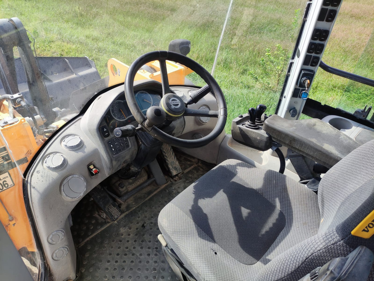 VOLVO L110H - Cargadora de ruedas: foto 5 VOLVO L110H - Cargadora de ruedas: foto 5