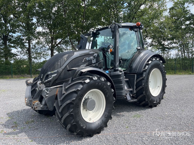 2021 Valtra T 235 Versu 4WD Tractor - Tractor: foto 2 2021 Valtra T 235 Versu 4WD Tractor - Tractor: foto 2