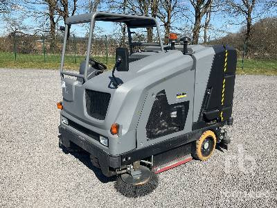 KAECHER B300 RI Ride-On Industrial Vacuum - Aspirador industrial: foto 1 KAECHER B300 RI Ride-On Industrial Vacuum - Aspirador industrial: foto 1