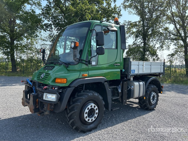 2007 Mercedes-Benz Unimog U400 4x4 Utility Truck - Vehículo municipal: foto 1 2007 Mercedes-Benz Unimog U400 4x4 Utility Truck - Vehículo municipal: foto 1