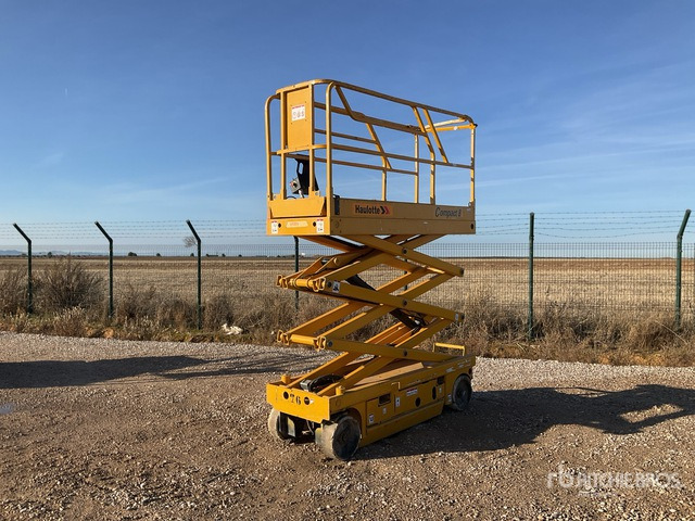 2007 Haulotte COMPACT8 Electric Scissor Lift - Plataforma de tijeras: foto 1 2007 Haulotte COMPACT8 Electric Scissor Lift - Plataforma de tijeras: foto 1