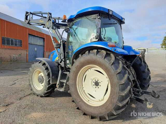 2008 New Holland T6010 Plus, con pala 4WD Tractor - Tractor: foto 3 2008 New Holland T6010 Plus, con pala 4WD Tractor - Tractor: foto 3