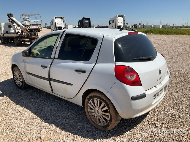 2008 Renault Clio 1.5D (Inoperable) Automobile - Coche: foto 3 2008 Renault Clio 1.5D (Inoperable) Automobile - Coche: foto 3