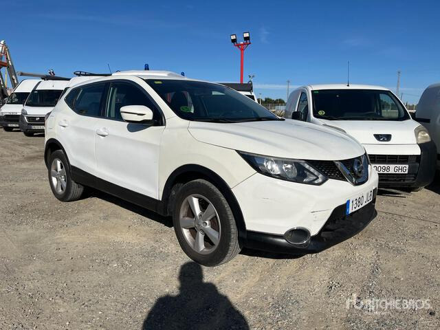 2015 Nissan Qashqai 4WD SUV - SUV/ Todoterreno: foto 2 2015 Nissan Qashqai 4WD SUV - SUV/ Todoterreno: foto 2
