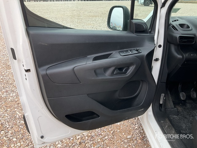 2018 Citroen Berlingo Passenger Van - Minibús, Furgoneta de pasajeros: foto 4 2018 Citroen Berlingo Passenger Van - Minibús, Furgoneta de pasajeros: foto 4