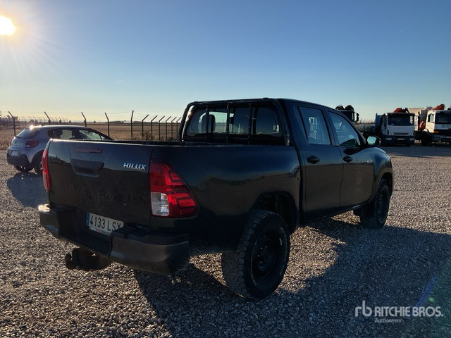 2021 Toyota Hilux 4x4 Crew Cab Pickup - Pick-up: foto 3 2021 Toyota Hilux 4x4 Crew Cab Pickup - Pick-up: foto 3