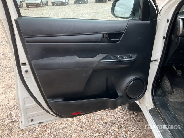 2021 Toyota Hilux Pickup - Pick-up: foto 4 2021 Toyota Hilux Pickup - Pick-up: foto 4