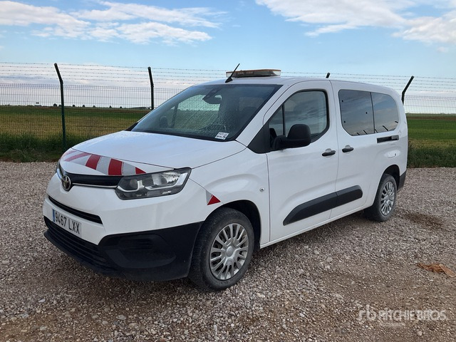 2022 Toyota Proace City Verso 5 Passenger Van - Minibús, Furgoneta de pasajeros: foto 2 2022 Toyota Proace City Verso 5 Passenger Van - Minibús, Furgoneta de pasajeros: foto 2