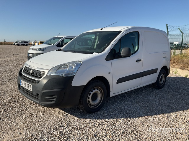 2019 Peugeot Partner Cargo Van - Furgoneta: foto 1 2019 Peugeot Partner Cargo Van - Furgoneta: foto 1