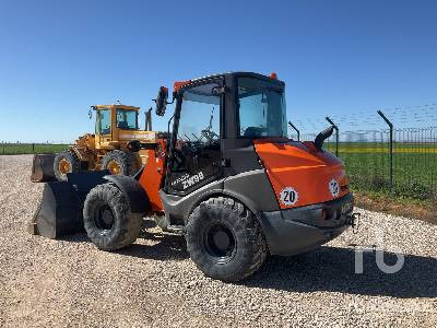 HITACHI ZW95 - Cargadora de ruedas: foto 2 HITACHI ZW95 - Cargadora de ruedas: foto 2