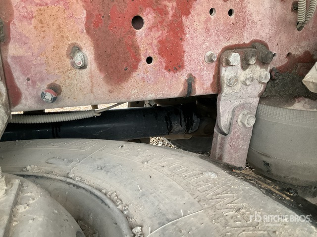 2002 Iveco MH260E31Y 2002 Maquiasfalt CEAG/14-REXN o ... Asphalt Distributor Truck - Otros maquinaria: foto 3 2002 Iveco MH260E31Y 2002 Maquiasfalt CEAG/14-REXN o ... Asphalt Distributor Truck - Otros maquinaria: foto 3