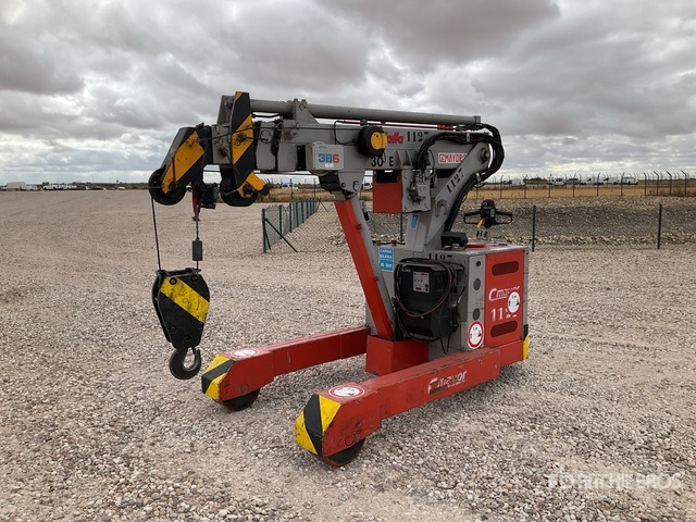 2002 Valla 30E 3.5 ton Electric Tow Behind Crane - Otros maquinaria: foto 4 2002 Valla 30E 3.5 ton Electric Tow Behind Crane - Otros maquinaria: foto 4