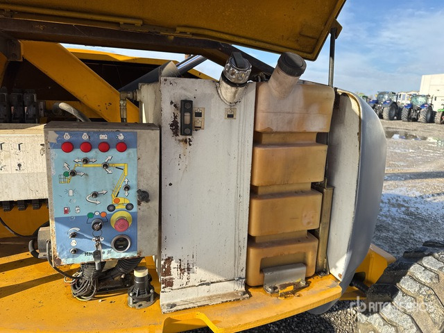 2004 Haulotte HA26PX - Plataforma articulada: foto 5 2004 Haulotte HA26PX - Plataforma articulada: foto 5