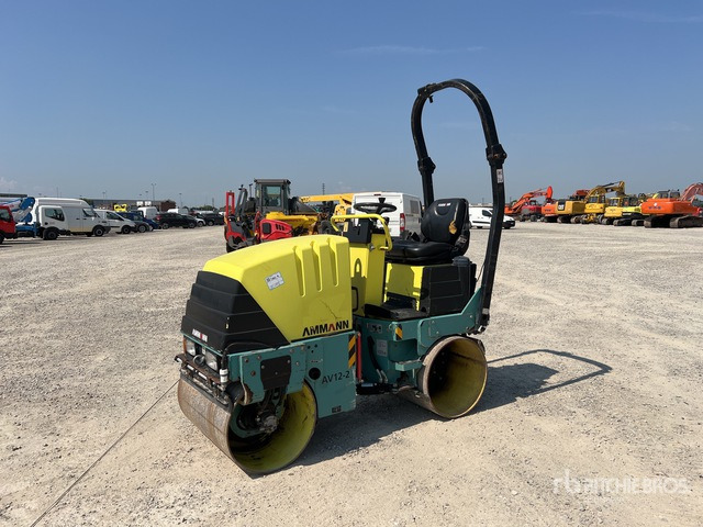 2009 Ammann AV12 Double Drum Roller - Apisonadora de asfalto: foto 1 2009 Ammann AV12 Double Drum Roller - Apisonadora de asfalto: foto 1