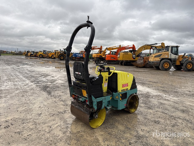 2010 Ammann AV12-2 Double Drum Roller - Apisonadora de asfalto: foto 3 2010 Ammann AV12-2 Double Drum Roller - Apisonadora de asfalto: foto 3