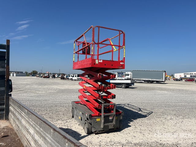2013 Haulotte Compact 12 Electric Scissor Lift - Plataforma de tijeras: foto 4 2013 Haulotte Compact 12 Electric Scissor Lift - Plataforma de tijeras: foto 4