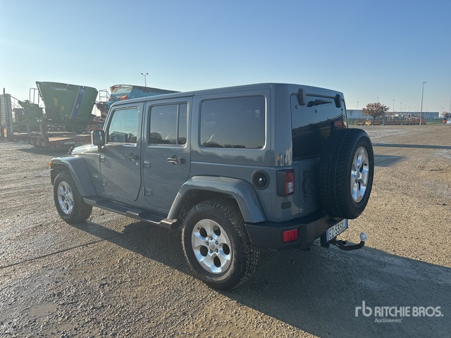 2015 Jeep Wrangler Unlimited Sahara 2.8 CRD 4WD auto 147KW/200CV SUV - SUV/ Todoterreno: foto 2 2015 Jeep Wrangler Unlimited Sahara 2.8 CRD 4WD auto 147KW/200CV SUV - SUV/ Todoterreno: foto 2