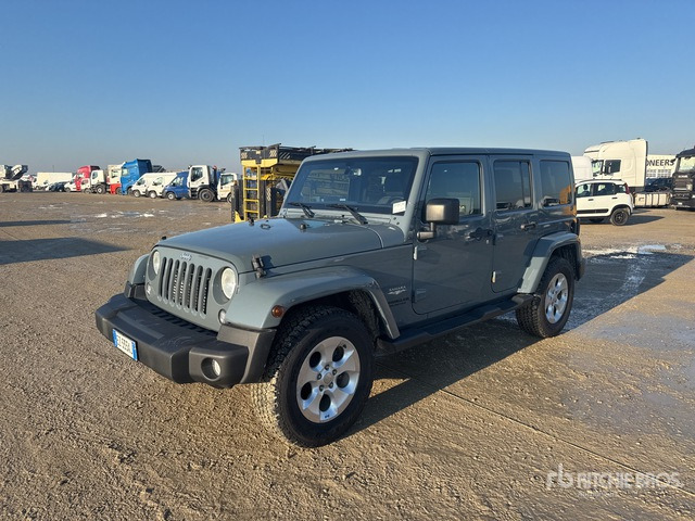 2015 Jeep Wrangler Unlimited Sahara 2.8 CRD 4WD auto 147KW/200CV SUV - SUV/ Todoterreno: foto 1 2015 Jeep Wrangler Unlimited Sahara 2.8 CRD 4WD auto 147KW/200CV SUV - SUV/ Todoterreno: foto 1