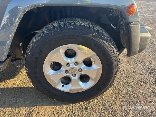 2015 Jeep Wrangler Unlimited Sahara 2.8 CRD 4WD auto 147KW/200CV SUV - SUV/ Todoterreno: foto 4 2015 Jeep Wrangler Unlimited Sahara 2.8 CRD 4WD auto 147KW/200CV SUV - SUV/ Todoterreno: foto 4