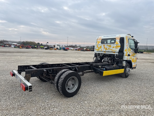 2015 Mitsubishi Fuso Canter 4x2 Cab and Chassis - Camión chasis: foto 3 2015 Mitsubishi Fuso Canter 4x2 Cab and Chassis - Camión chasis: foto 3