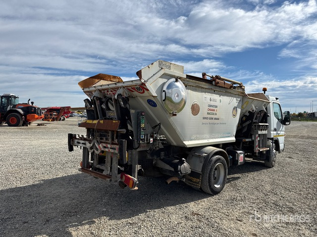2015 Mitsubishi Fuso Canter 7C15 Van Truck - Camión de basura: foto 4 2015 Mitsubishi Fuso Canter 7C15 Van Truck - Camión de basura: foto 4