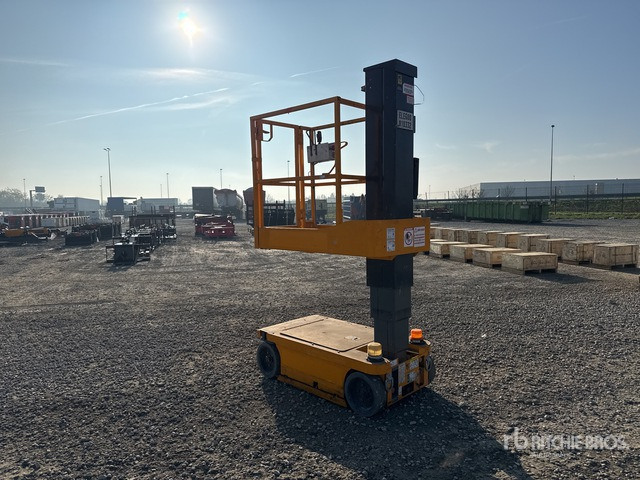 2017 Skyjack SJ12 Vertical Mast Lift - Plataforma de mástil vertical: foto 2 2017 Skyjack SJ12 Vertical Mast Lift - Plataforma de mástil vertical: foto 2