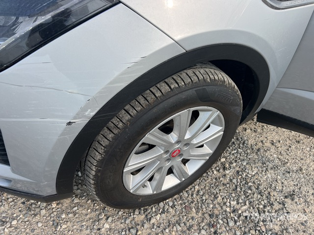 2019 Jaguar E-Pace D150 Automobile - Coche: foto 5 2019 Jaguar E-Pace D150 Automobile - Coche: foto 5