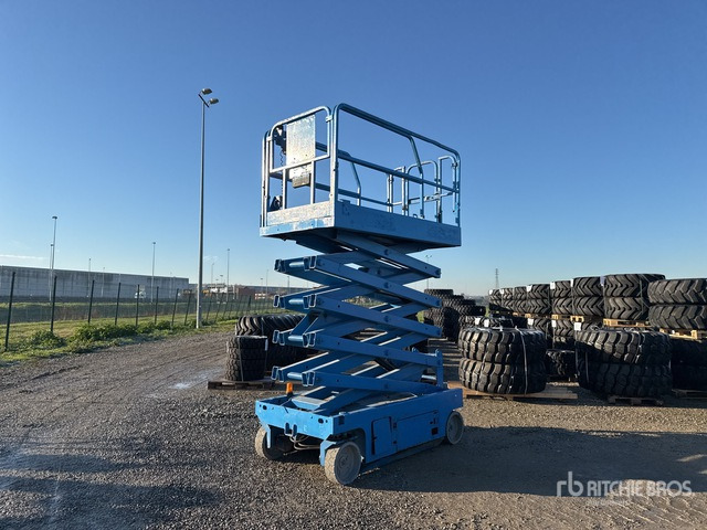 Genie GS3246 Scissor Lift - Plataforma de tijeras: foto 2 Genie GS3246 Scissor Lift - Plataforma de tijeras: foto 2