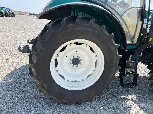 Goldoni P5000P2 4WD Tractor - Tractor: foto 5 Goldoni P5000P2 4WD Tractor - Tractor: foto 5