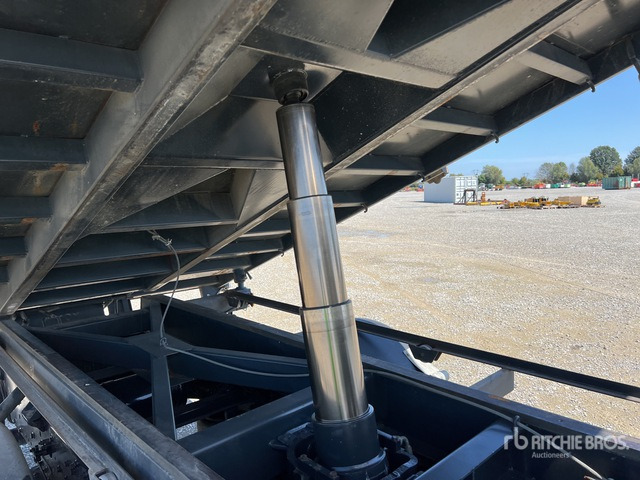 Iveco Eurocargo 140E18 Autocarro ribaltabile - Camión volquete: foto 4 Iveco Eurocargo 140E18 Autocarro ribaltabile - Camión volquete: foto 4