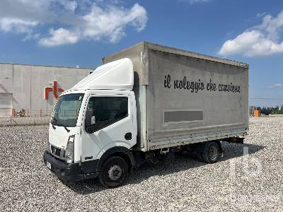 NISSAN CABSTAR 35.13 - Camión lona: foto 1 NISSAN CABSTAR 35.13 - Camión lona: foto 1