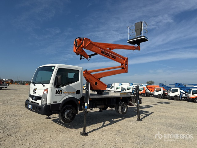 Nissan Cabstar 35.12 Piattaforma autocarrata - Camión con plataforma elevadora: foto 2 Nissan Cabstar 35.12 Piattaforma autocarrata - Camión con plataforma elevadora: foto 2