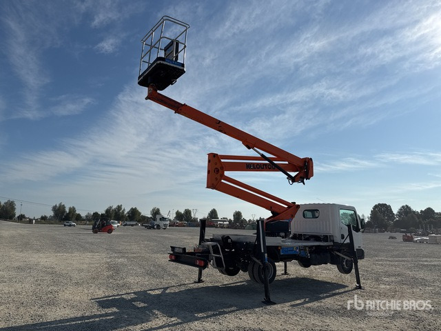 Nissan Cabstar 35.12 Piattaforma autocarrata - Camión con plataforma elevadora: foto 4 Nissan Cabstar 35.12 Piattaforma autocarrata - Camión con plataforma elevadora: foto 4