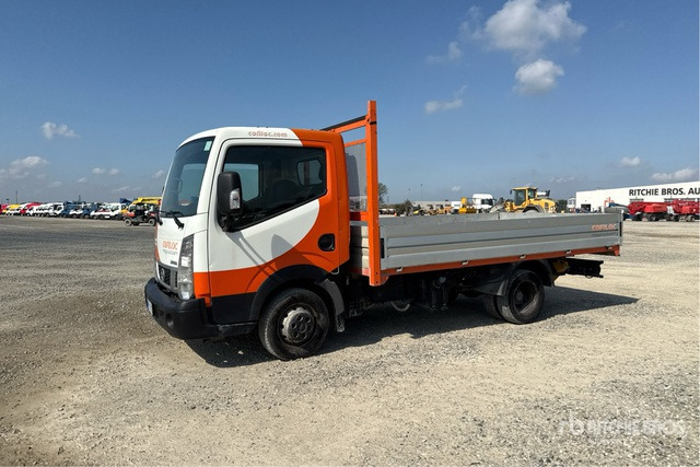 Nissan Cabstar NT400 Autocarro cassone fisso - Camión caja abierta: foto 1 Nissan Cabstar NT400 Autocarro cassone fisso - Camión caja abierta: foto 1