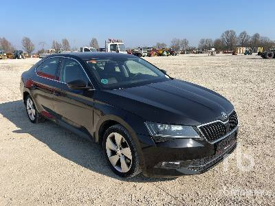 SKODA SUPERB - Coche: foto 5 SKODA SUPERB - Coche: foto 5