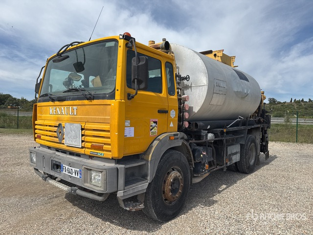 1995 Renault 1995 Acmar on 4x2 Crew Cab Repa ... Asphalt Distributor Truck - Distribuidor de asfalto: foto 1 1995 Renault 1995 Acmar on 4x2 Crew Cab Repa ... Asphalt Distributor Truck - Distribuidor de asfalto: foto 1