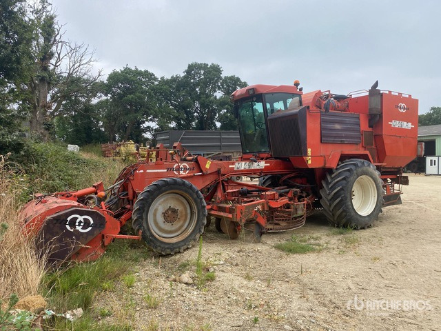 1998 Matrot M41H Self-Propelled 6 Row Machine A ... Sugar Beet Harvester - Desbrozadora de martillos/ Trituradora: foto 1 1998 Matrot M41H Self-Propelled 6 Row Machine A ... Sugar Beet Harvester - Desbrozadora de martillos/ Trituradora: foto 1