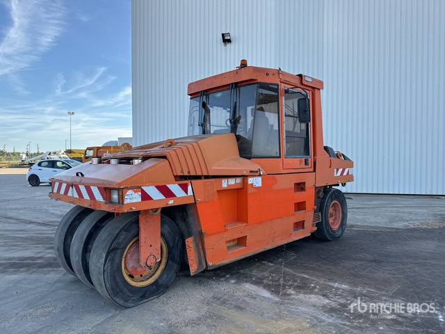 2001 Cat PS-300B 7 Wheel Compacteur Pneumatique ... Pneumatic Roller - Rodillo de neumáticos: foto 2 2001 Cat PS-300B 7 Wheel Compacteur Pneumatique ... Pneumatic Roller - Rodillo de neumáticos: foto 2