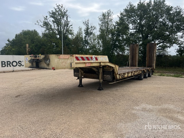 2004 Castera 3SS34T Tri/A Semi-Remorque Porte-Engin Lowboy Trailer - Semirremolque góndola rebajadas: foto 1 2004 Castera 3SS34T Tri/A Semi-Remorque Porte-Engin Lowboy Trailer - Semirremolque góndola rebajadas: foto 1