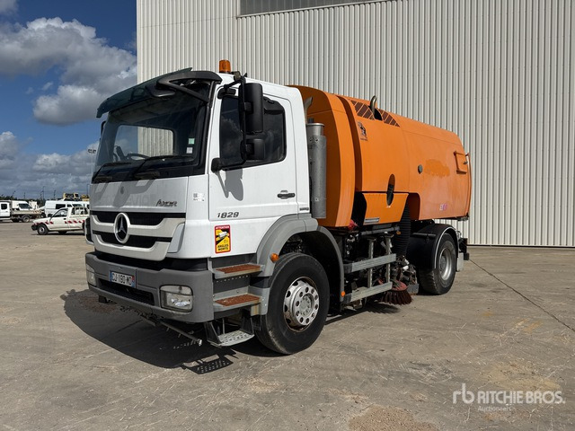 2012 Mercedes-Benz AXOR 1829 Eurovoirie on Balayeuse Sweeper Truck - Barredora vial: foto 1 2012 Mercedes-Benz AXOR 1829 Eurovoirie on Balayeuse Sweeper Truck - Barredora vial: foto 1