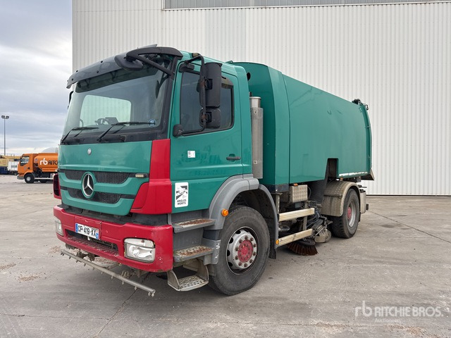 2012 Mercedes-Benz Axor 2012 Brock 7M3 on Balayeuse Sweeper Truck - Barredora vial: foto 1 2012 Mercedes-Benz Axor 2012 Brock 7M3 on Balayeuse Sweeper Truck - Barredora vial: foto 1