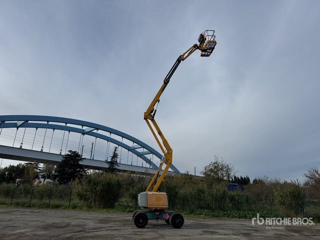 2015 Haulotte HA16RTJ 4WD Diesel Nacelle Articulee Articulating Boom Lift - Plataforma articulada: foto 2 2015 Haulotte HA16RTJ 4WD Diesel Nacelle Articulee Articulating Boom Lift - Plataforma articulada: foto 2