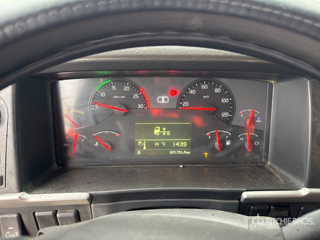 2011 Volvo FM450 4x2 Tracteur Routier S/A Sleeper Truck Tractor - Cabeza tractora: foto 2 2011 Volvo FM450 4x2 Tracteur Routier S/A Sleeper Truck Tractor - Cabeza tractora: foto 2